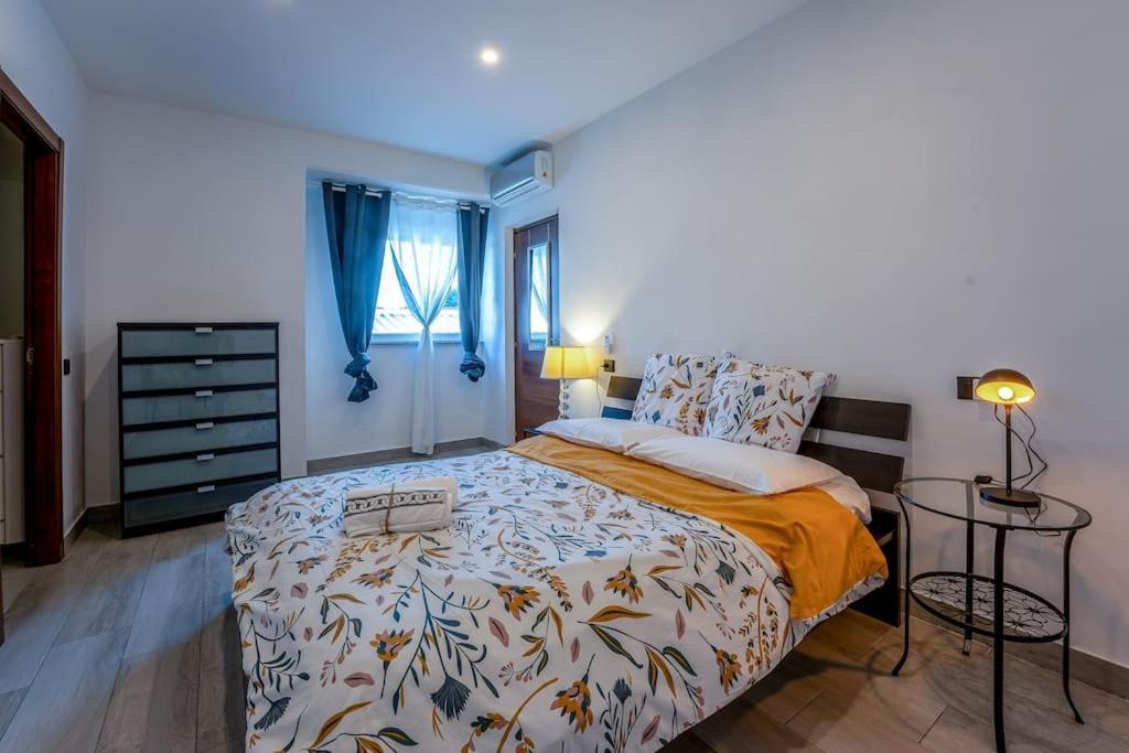 Appartamento Borgo Antico Paruzzaro Ngoại thất bức ảnh