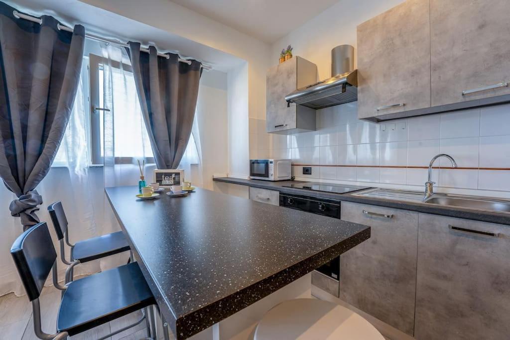Appartamento Borgo Antico Paruzzaro Ngoại thất bức ảnh
